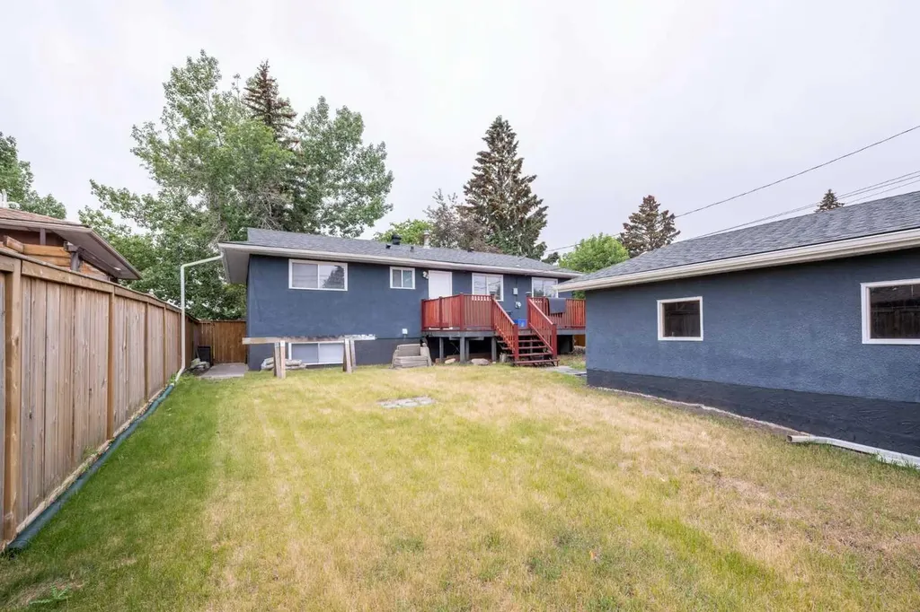 6036 4 Street NE Calgary AB T2K 1K2