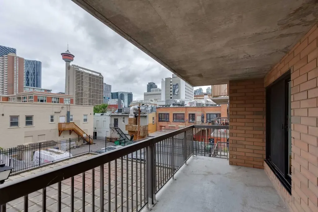 220 13 Avenue SW Calgary AB T2R 1L6