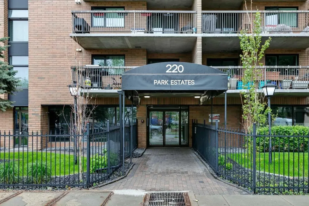 220 13 Avenue SW Calgary AB T2R 1L6