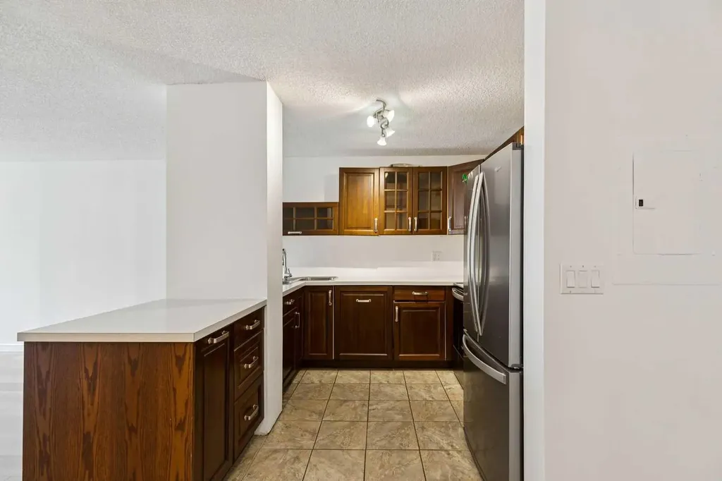 220 13 Avenue SW Calgary AB T2R 1L6