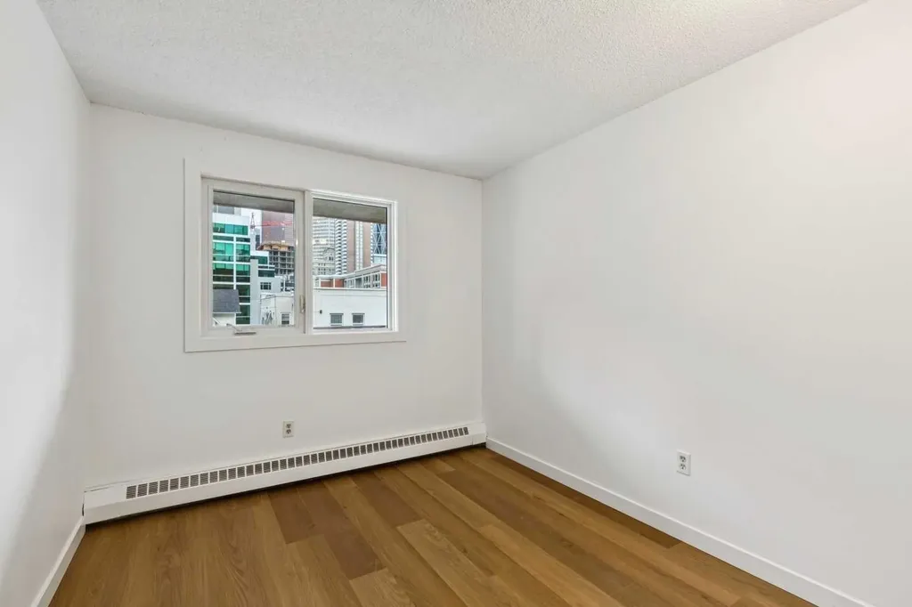 220 13 Avenue SW Calgary AB T2R 1L6