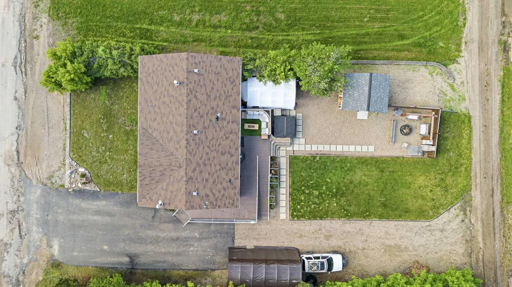 207 7 Avenue Paradise Hill SK S0M 2G0