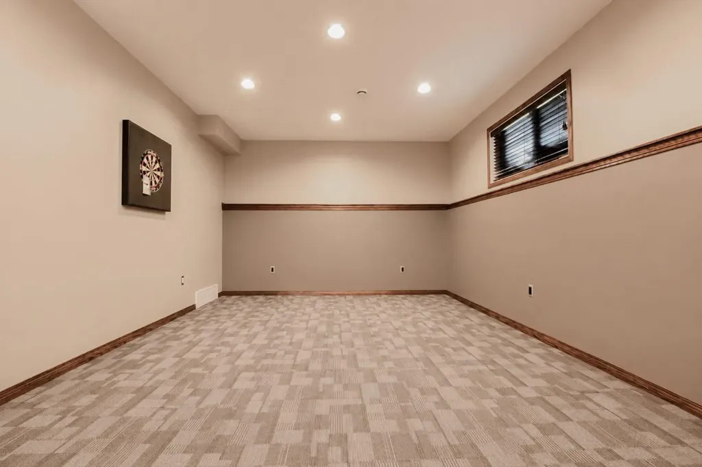 9211 102 Avenue Sexsmith AB T0H 3C0