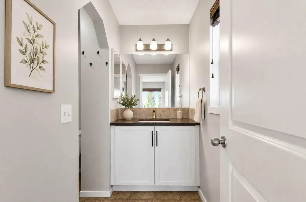 116 Sage Valley Drive NW Calgary AB T3R0C8