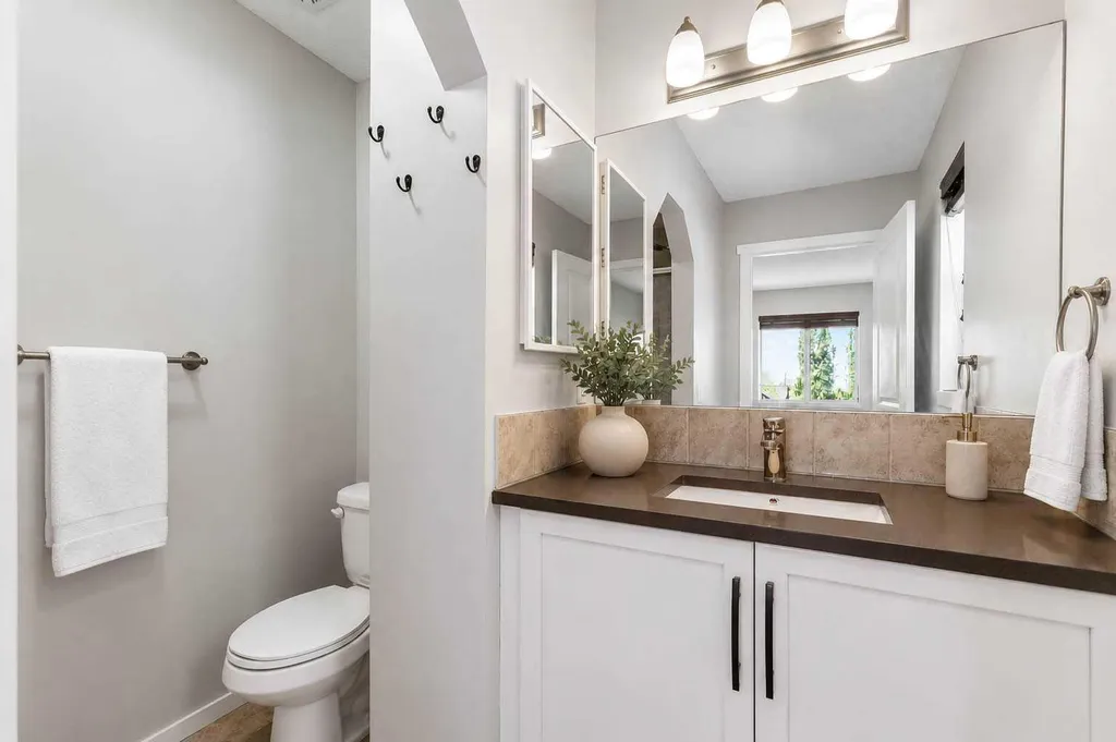116 Sage Valley Drive NW Calgary AB T3R0C8