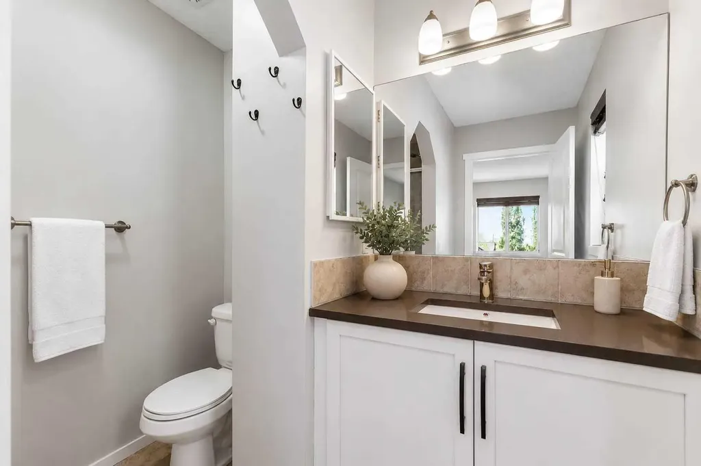 116 Sage Valley Drive NW Calgary AB T3R0C8