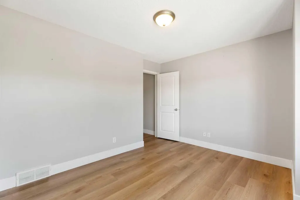 116 Sage Valley Drive NW Calgary AB T3R0C8
