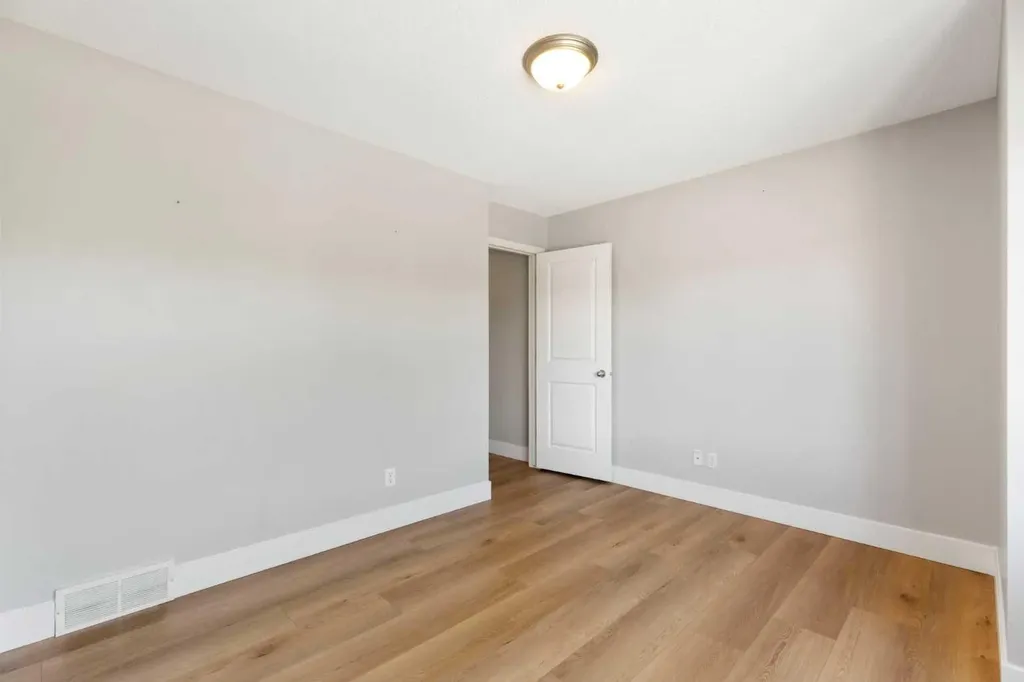 116 Sage Valley Drive NW Calgary AB T3R0C8