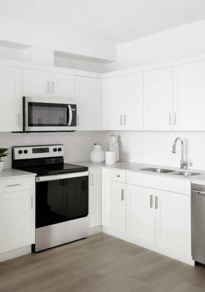 14910 1 Street NW Calgary AB T2C 3G3
