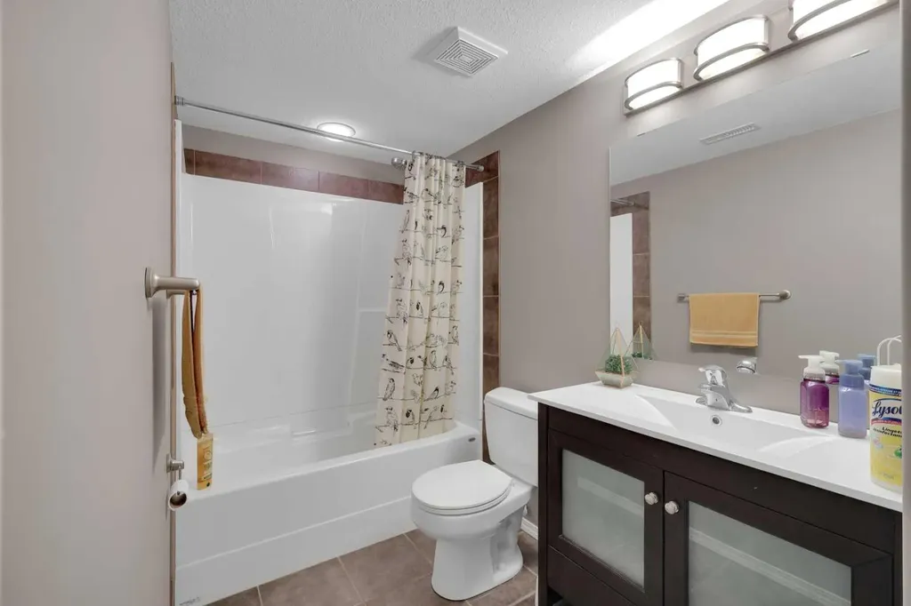 9 Lincoln Street Sylvan Lake AB T4S2R1