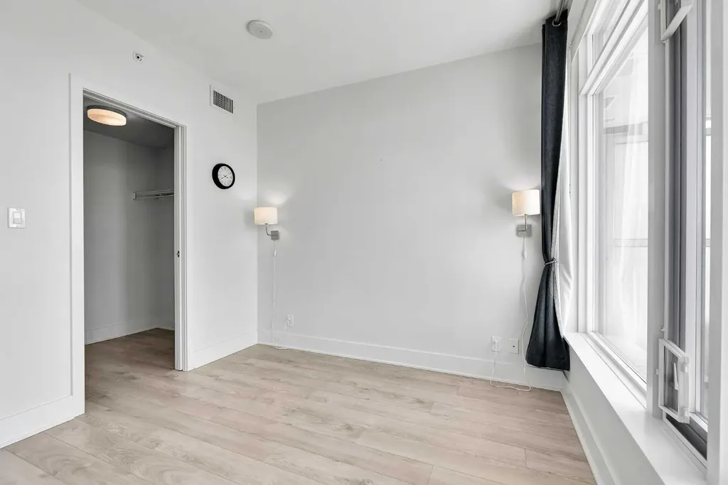 901 10 Avenue SW Calgary AB T2R0B5