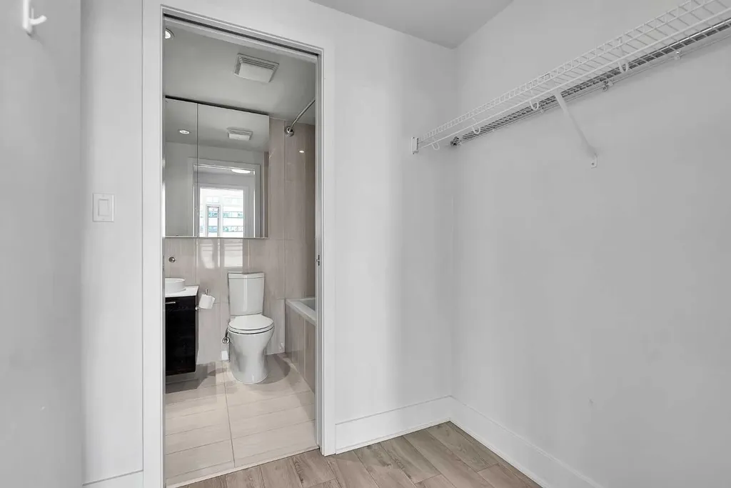 901 10 Avenue SW Calgary AB T2R0B5