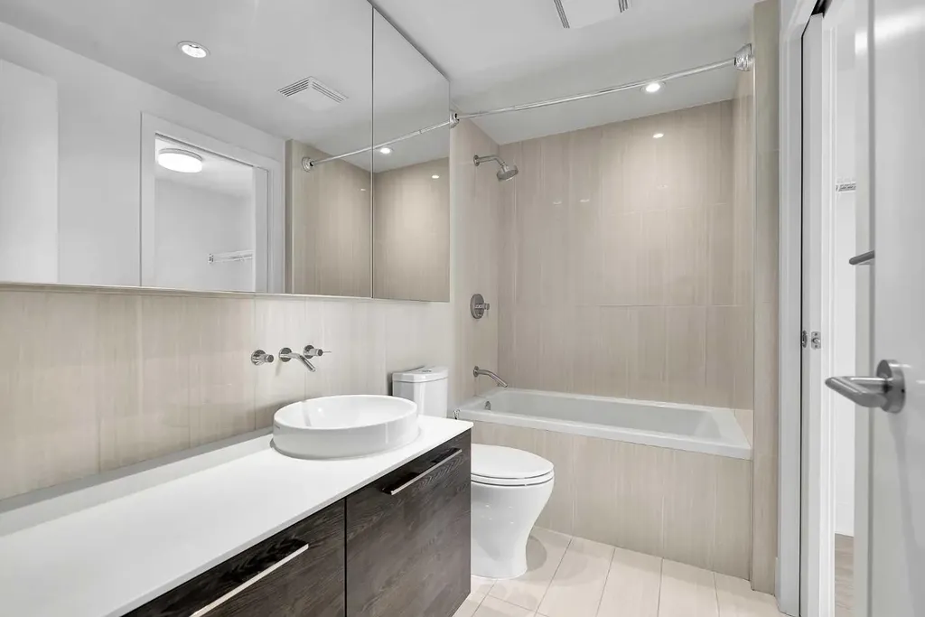901 10 Avenue SW Calgary AB T2R0B5