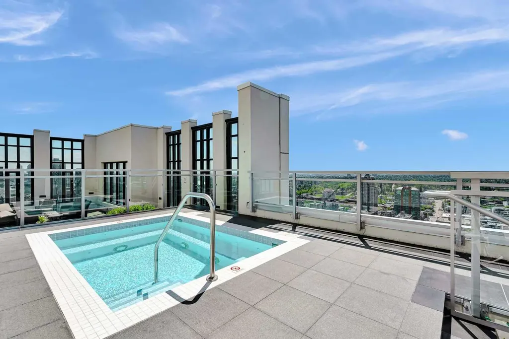 901 10 Avenue SW Calgary AB T2R0B5