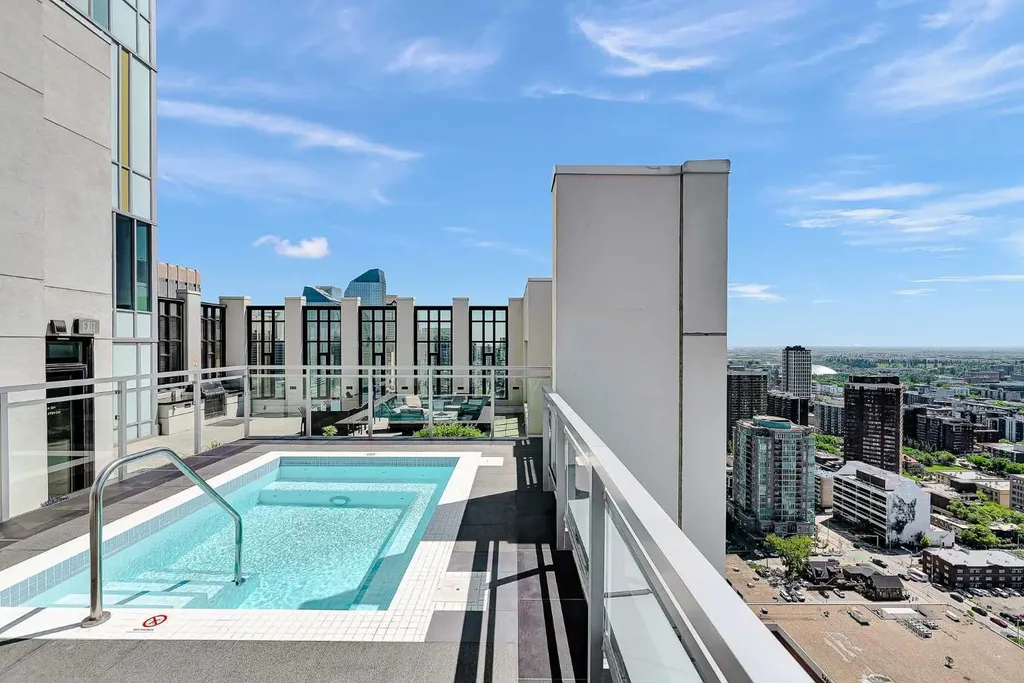 901 10 Avenue SW Calgary AB T2R0B5
