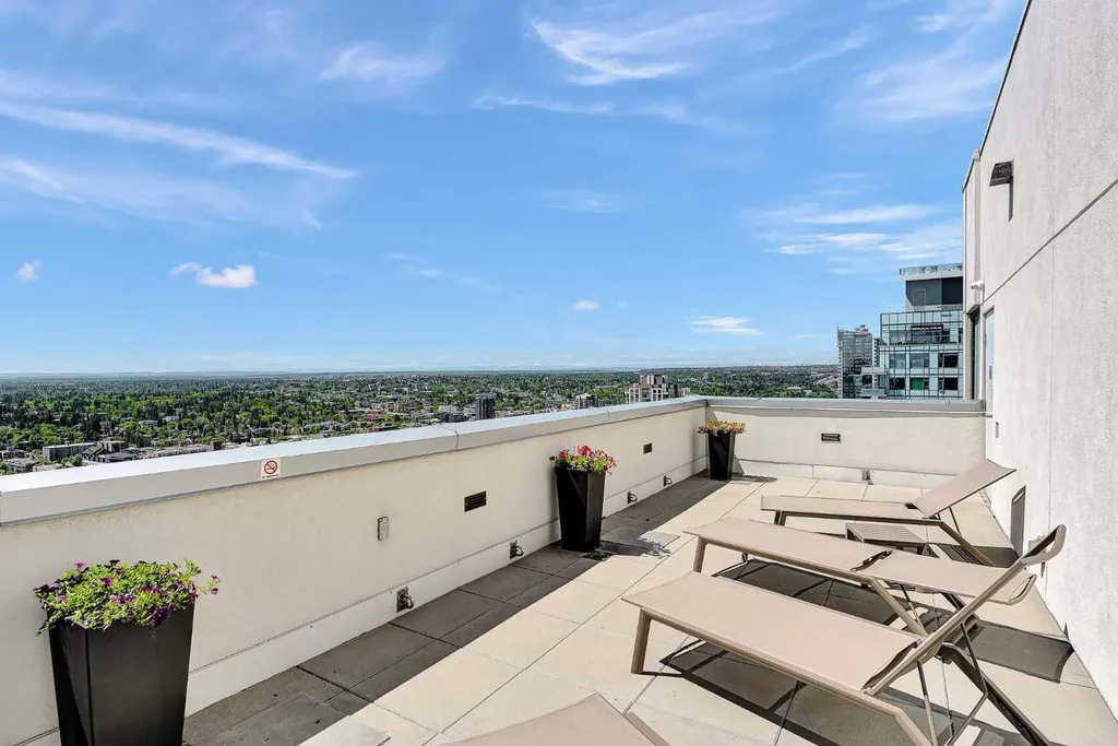 901 10 Avenue SW Calgary AB T2R0B5