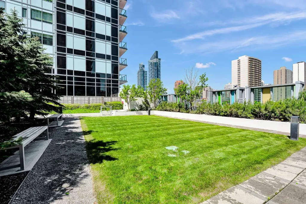 901 10 Avenue SW Calgary AB T2R0B5