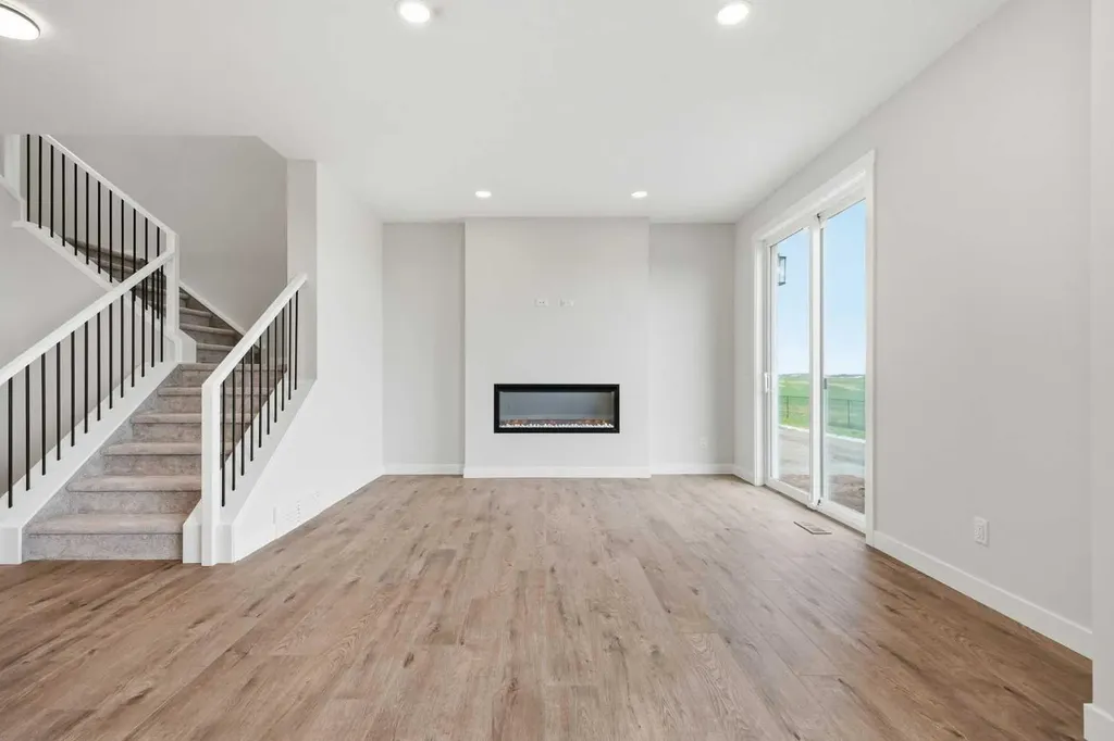 454 Kinniburgh Loop Chestermere AB T1X 3C2