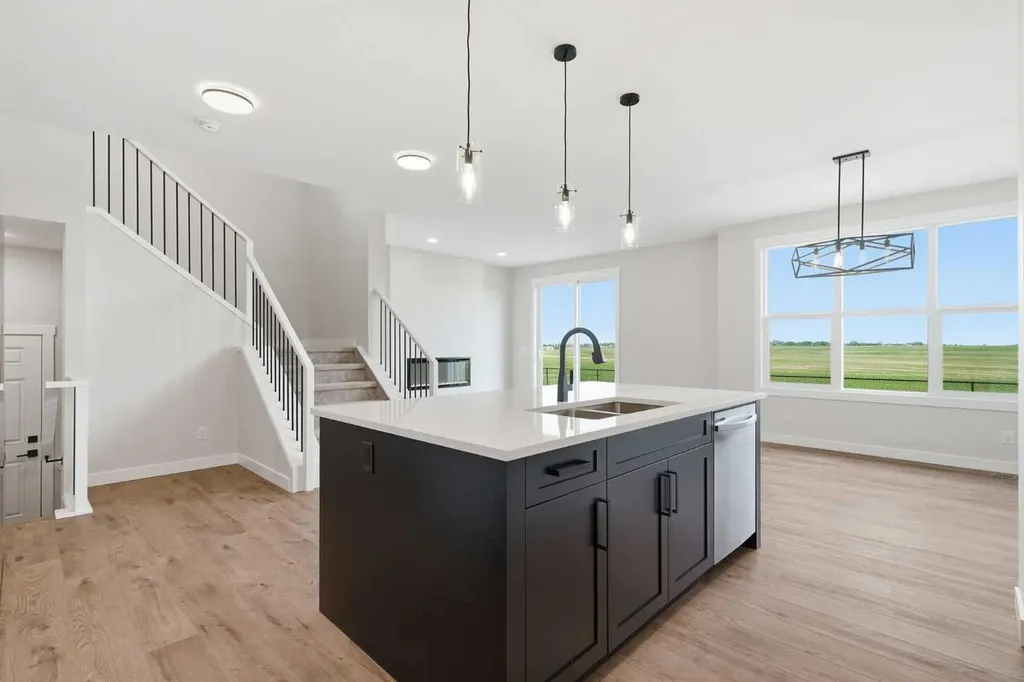 454 Kinniburgh Loop Chestermere AB T1X 3C2