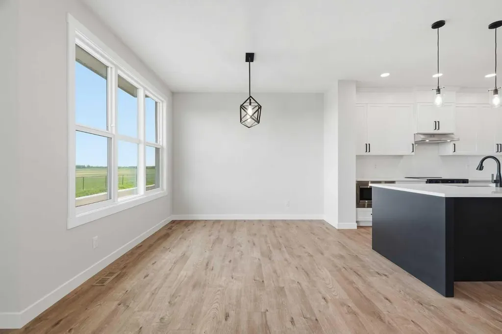 454 Kinniburgh Loop Chestermere AB T1X 3C2