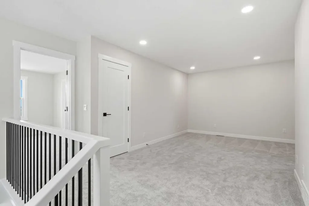 454 Kinniburgh Loop Chestermere AB T1X 3C2