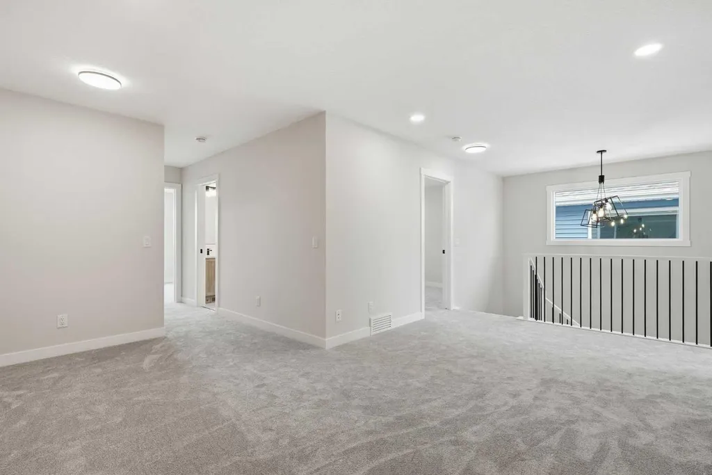 454 Kinniburgh Loop Chestermere AB T1X 3C2