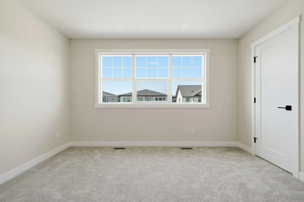 454 Kinniburgh Loop Chestermere AB T1X 3C2