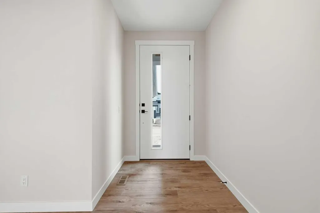 454 Kinniburgh Loop Chestermere AB T1X 3C2