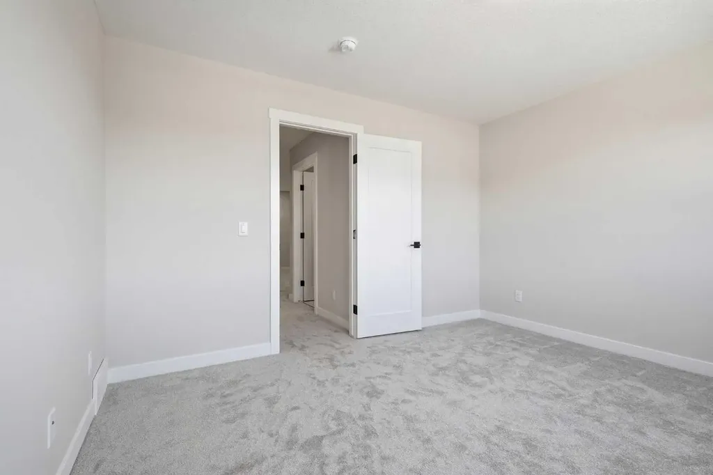 454 Kinniburgh Loop Chestermere AB T1X 3C2