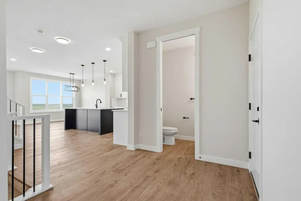 454 Kinniburgh Loop Chestermere AB T1X 3C2