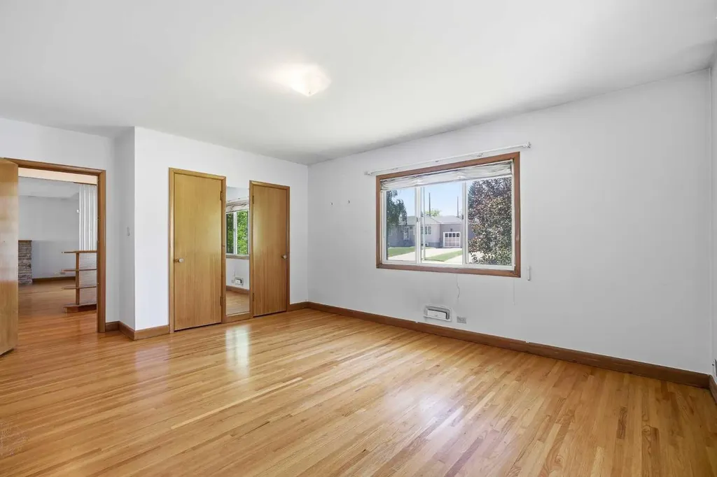 1738 Suffolk Street SW Calgary AB T3C 2N2