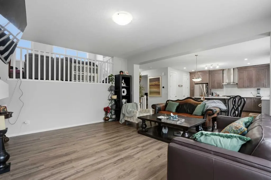 33 Carringwood Street NW Calgary AB T3P 2A7