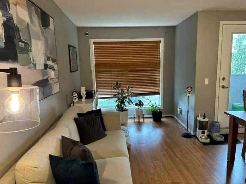 700 Willowbrook Road NW Airdrie AB T4B 0L5