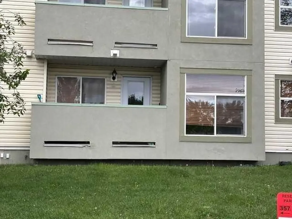 700 Willowbrook Road NW Airdrie AB T4B 0L5