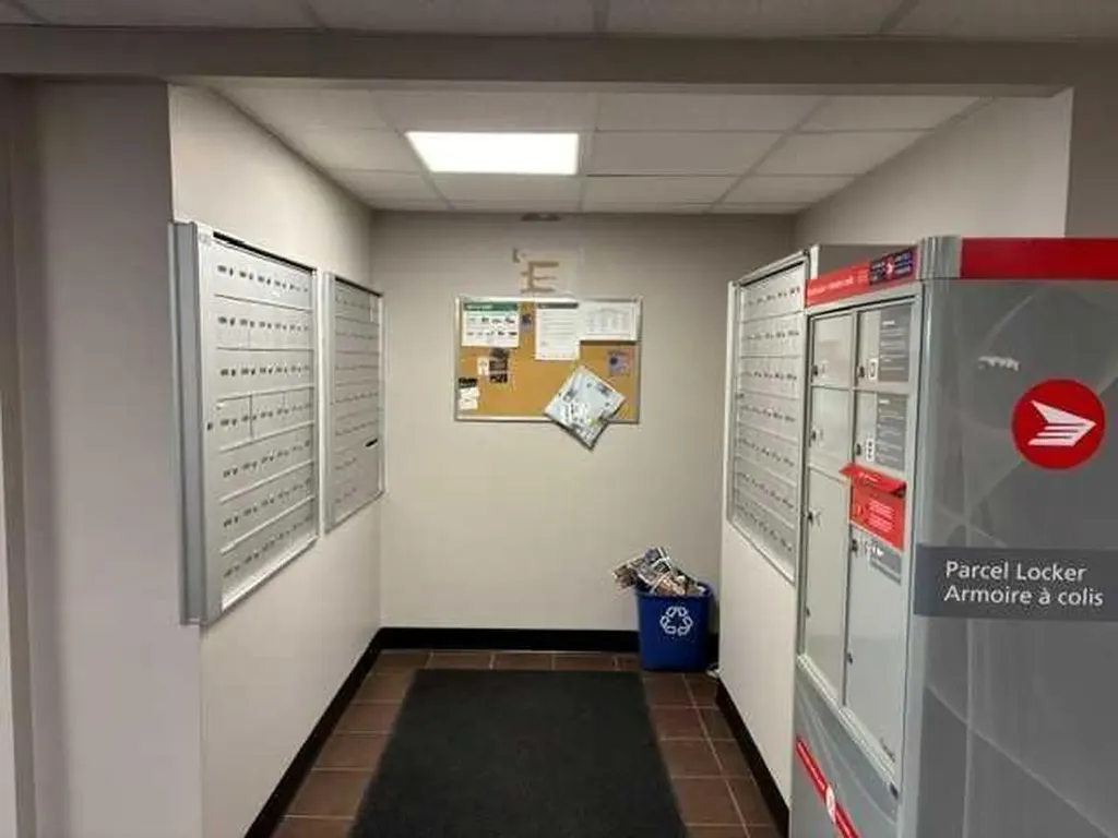 700 Willowbrook Road NW Airdrie AB T4B 0L5