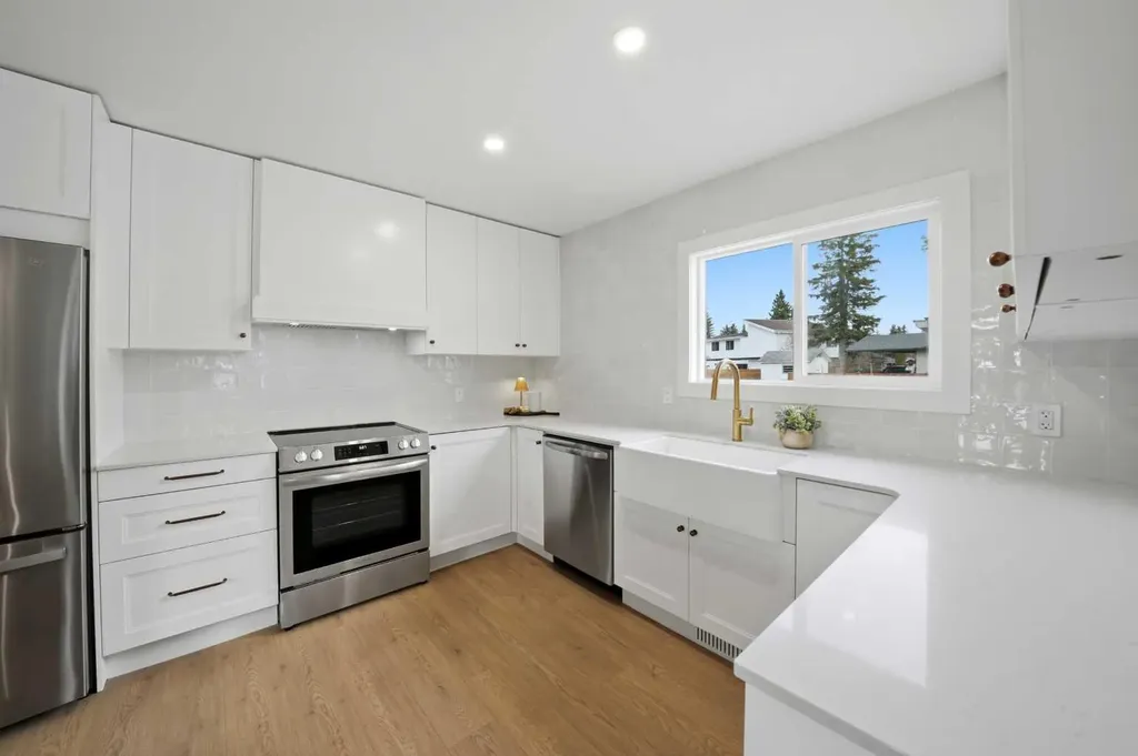 19 Spencer Street Red Deer AB T4N0B1