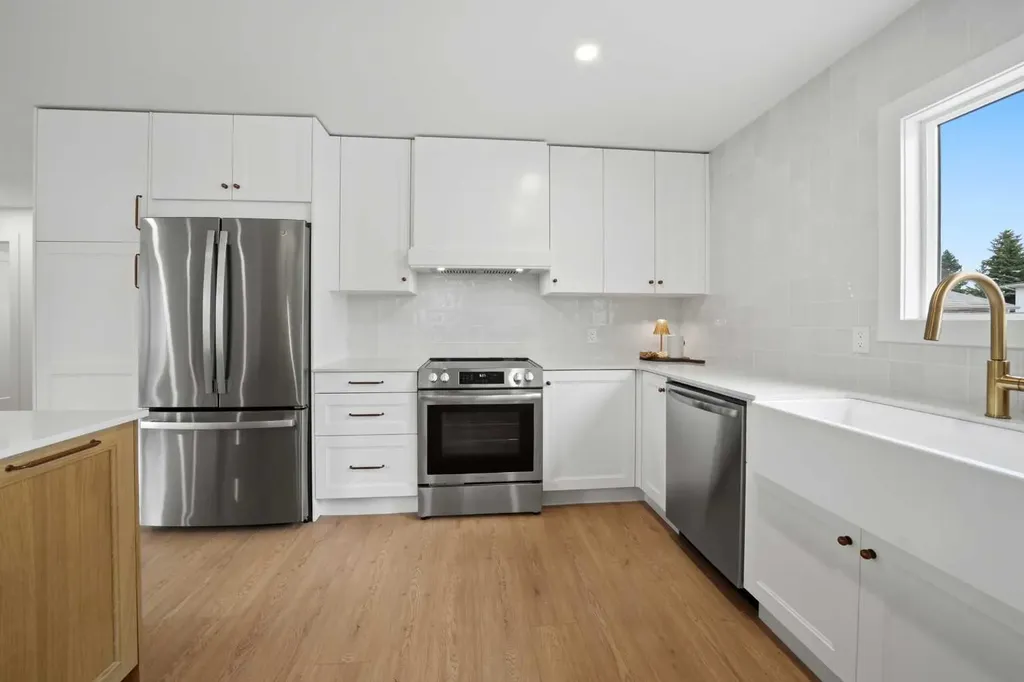 19 Spencer Street Red Deer AB T4N0B1