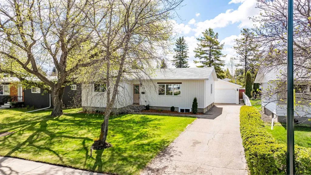 19 Spencer Street Red Deer AB T4N0B1
