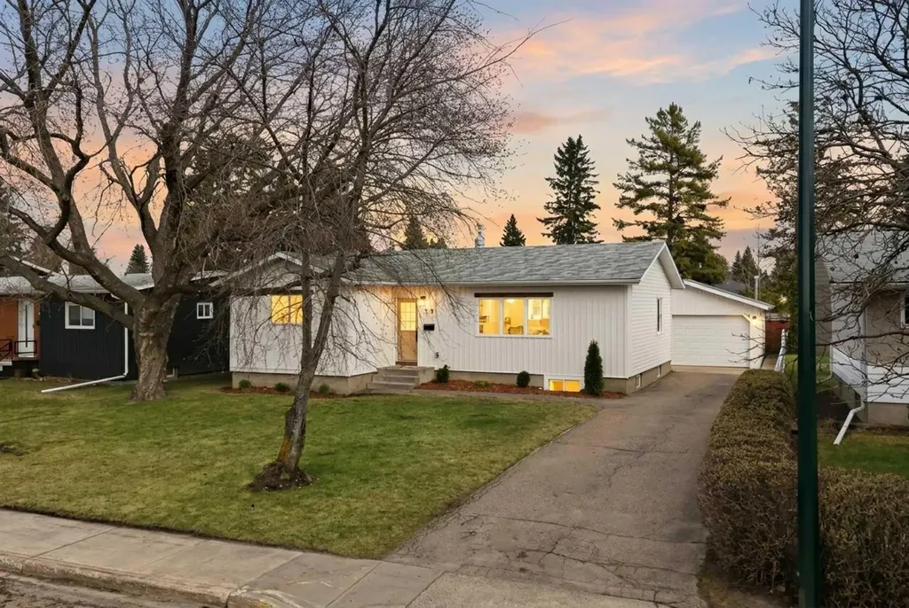 19 Spencer Street Red Deer AB T4N0B1