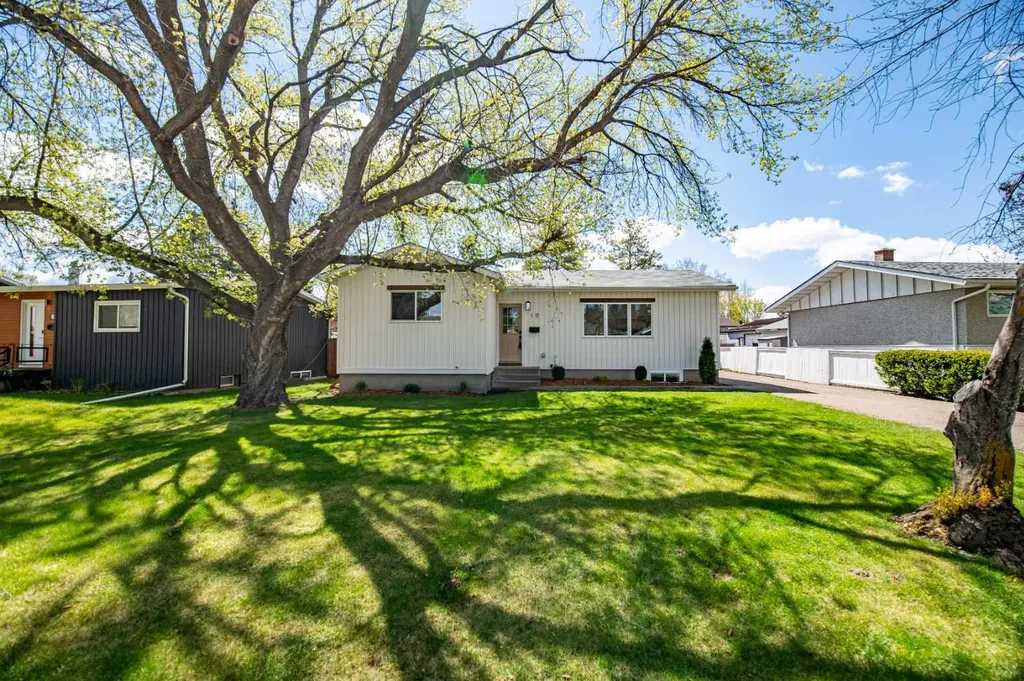 19 Spencer Street Red Deer AB T4N0B1