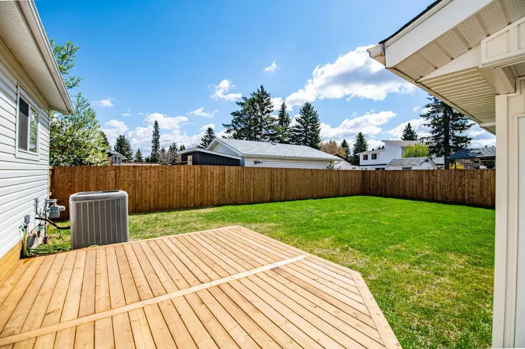 19 Spencer Street Red Deer AB T4N0B1