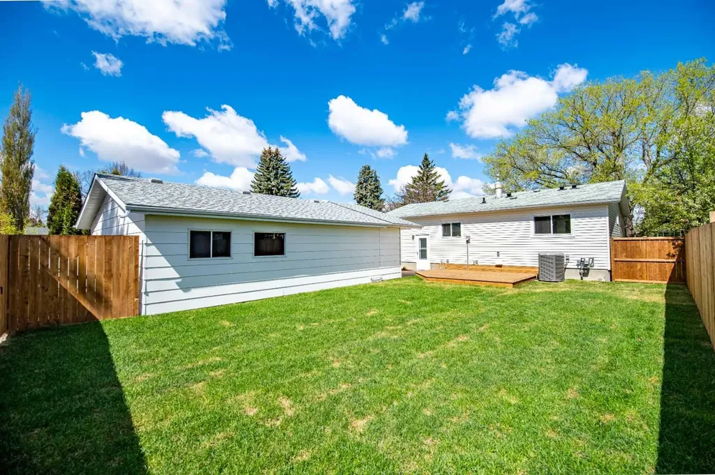 19 Spencer Street Red Deer AB T4N0B1