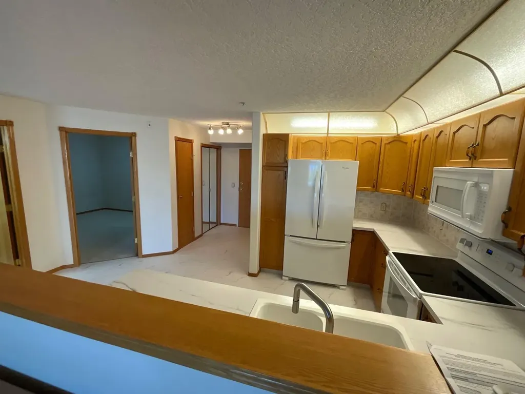 4805 45 Street Red Deer AB T4N 7A9