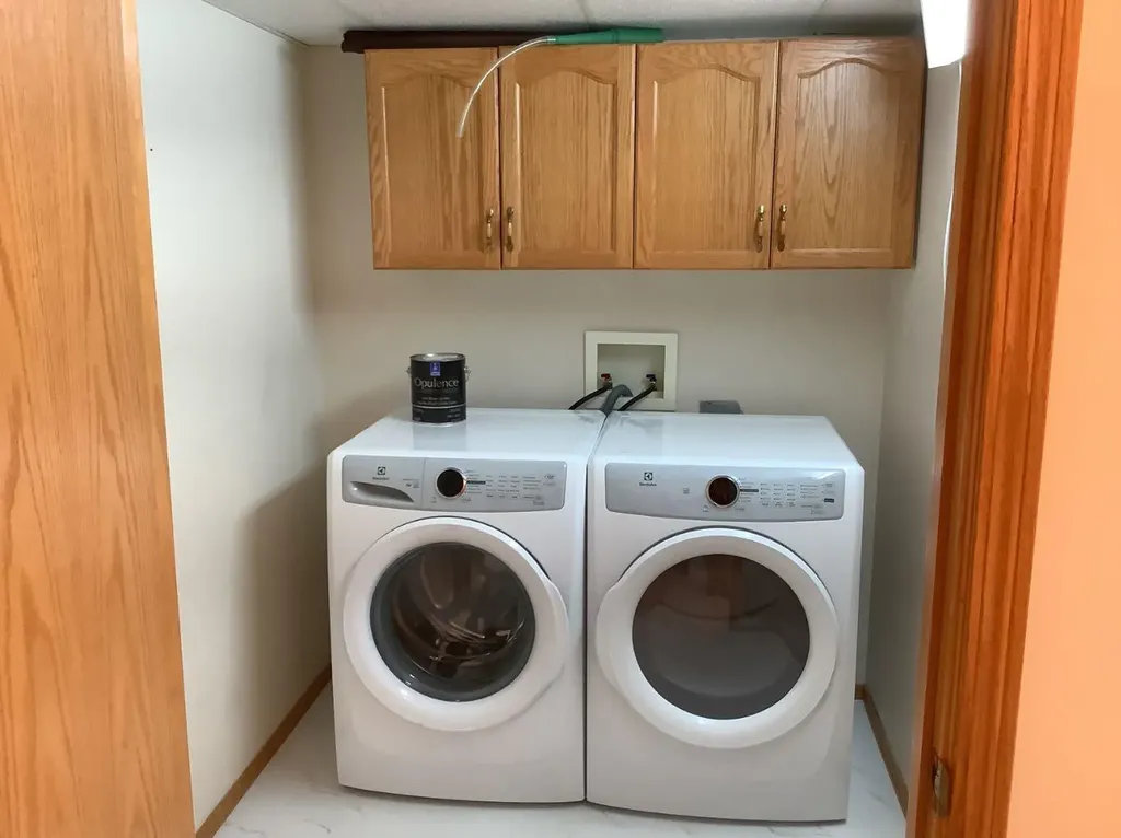 4805 45 Street Red Deer AB T4N 7A9