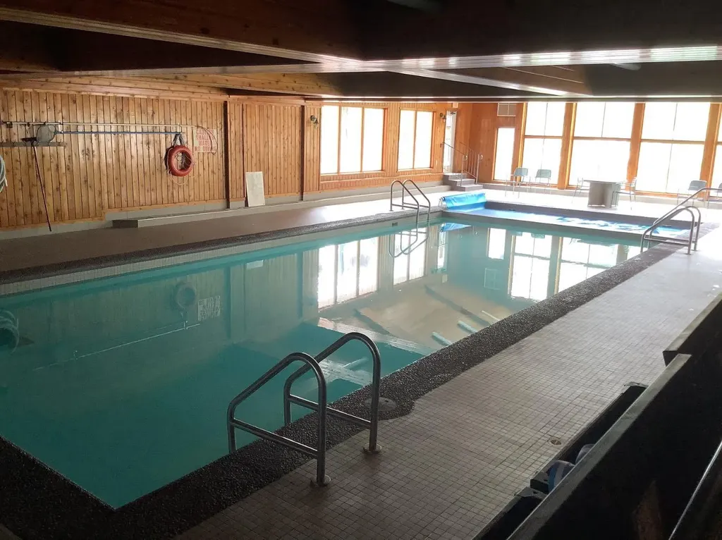 4805 45 Street Red Deer AB T4N 7A9