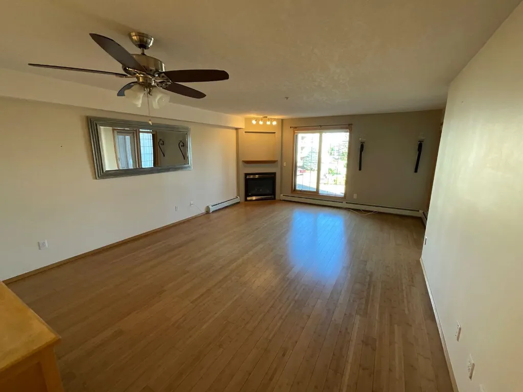 4805 45 Street Red Deer AB T4N 7A9