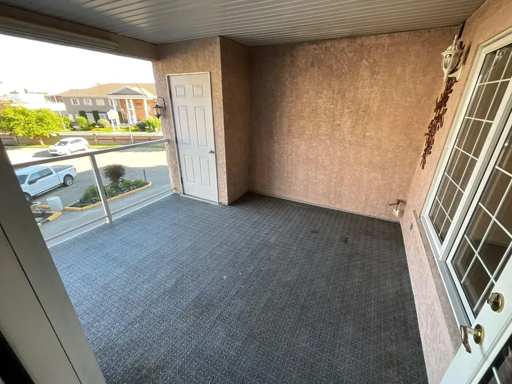 4805 45 Street Red Deer AB T4N 7A9