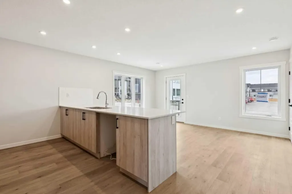 14667 1 Street NE Calgary AB T3P2K4
