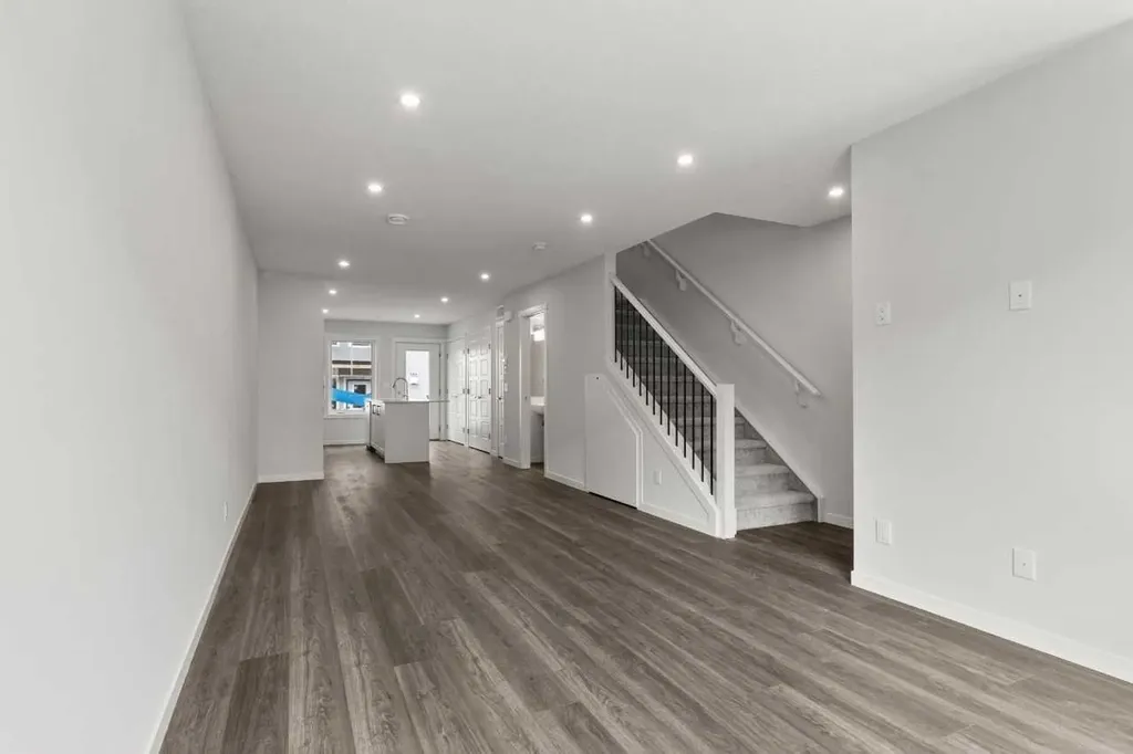 14667 1 Street NE Calgary AB T3P2K4