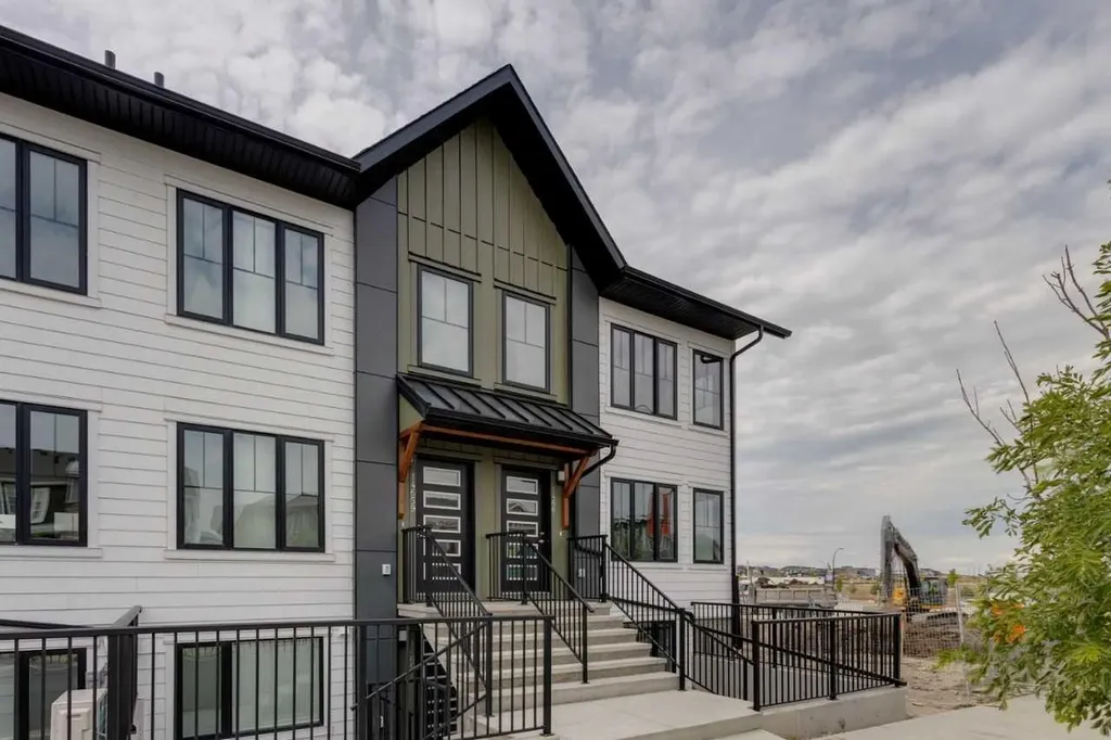 14667 1 Street NE Calgary AB T3P2K4